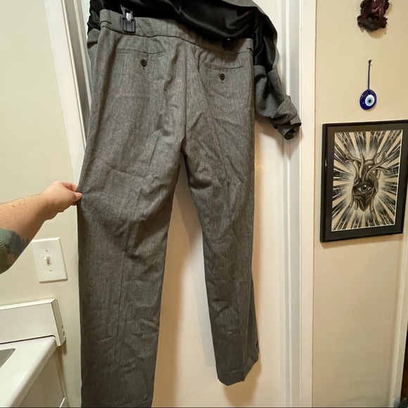 Club Monaco Grey Tailored Suit Set - Picture 14 of 16